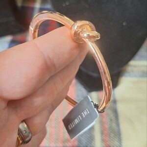 The Limited Gold Knot Bracelet